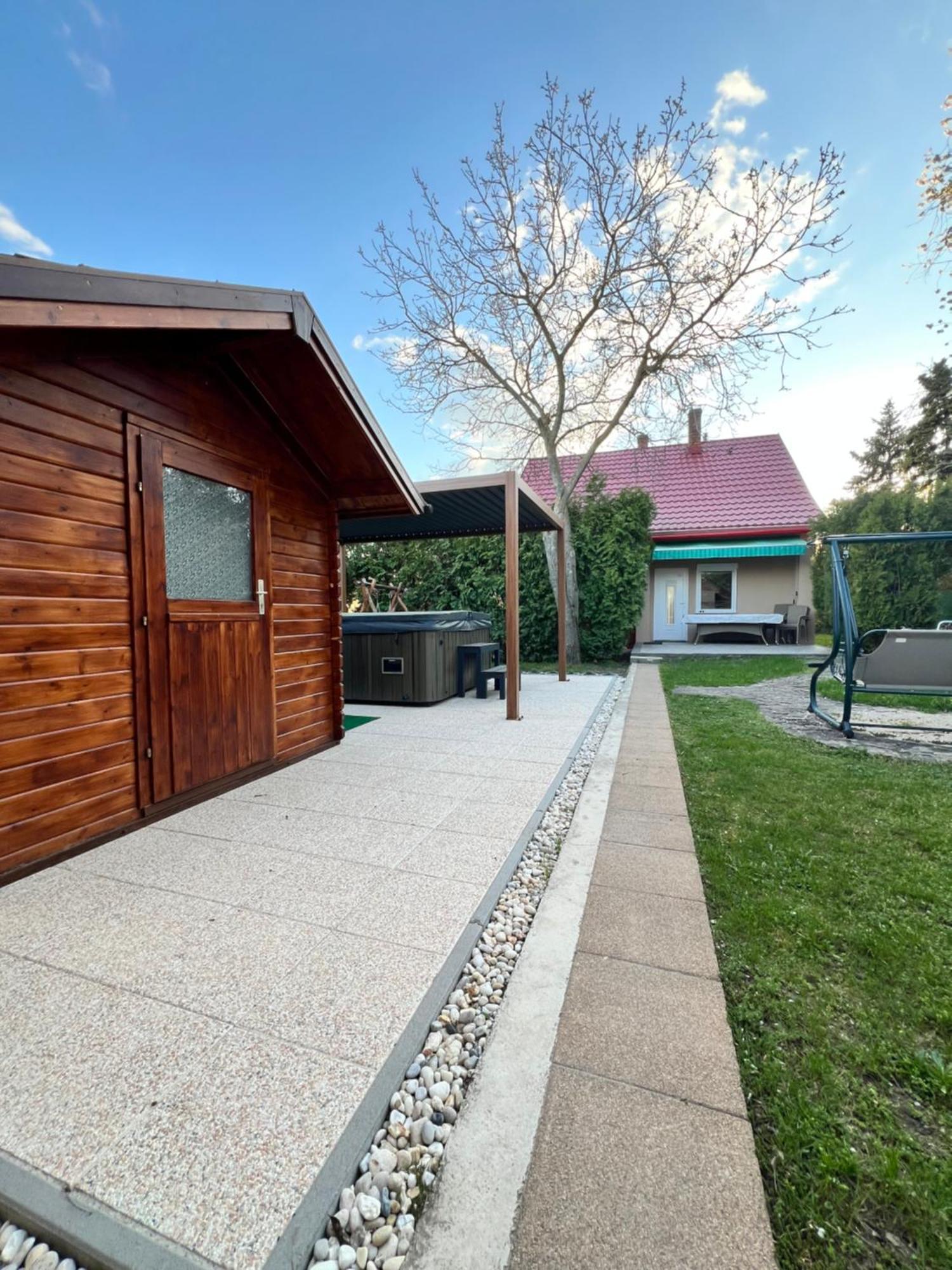 Pellegrini Apartman Balatonakali Exteriér fotografie