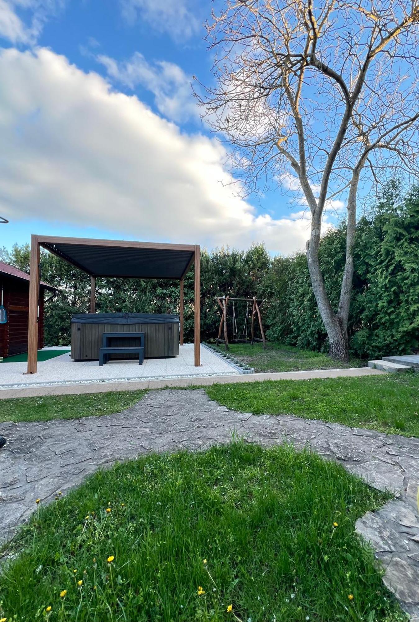 Pellegrini Apartman Balatonakali Exteriér fotografie