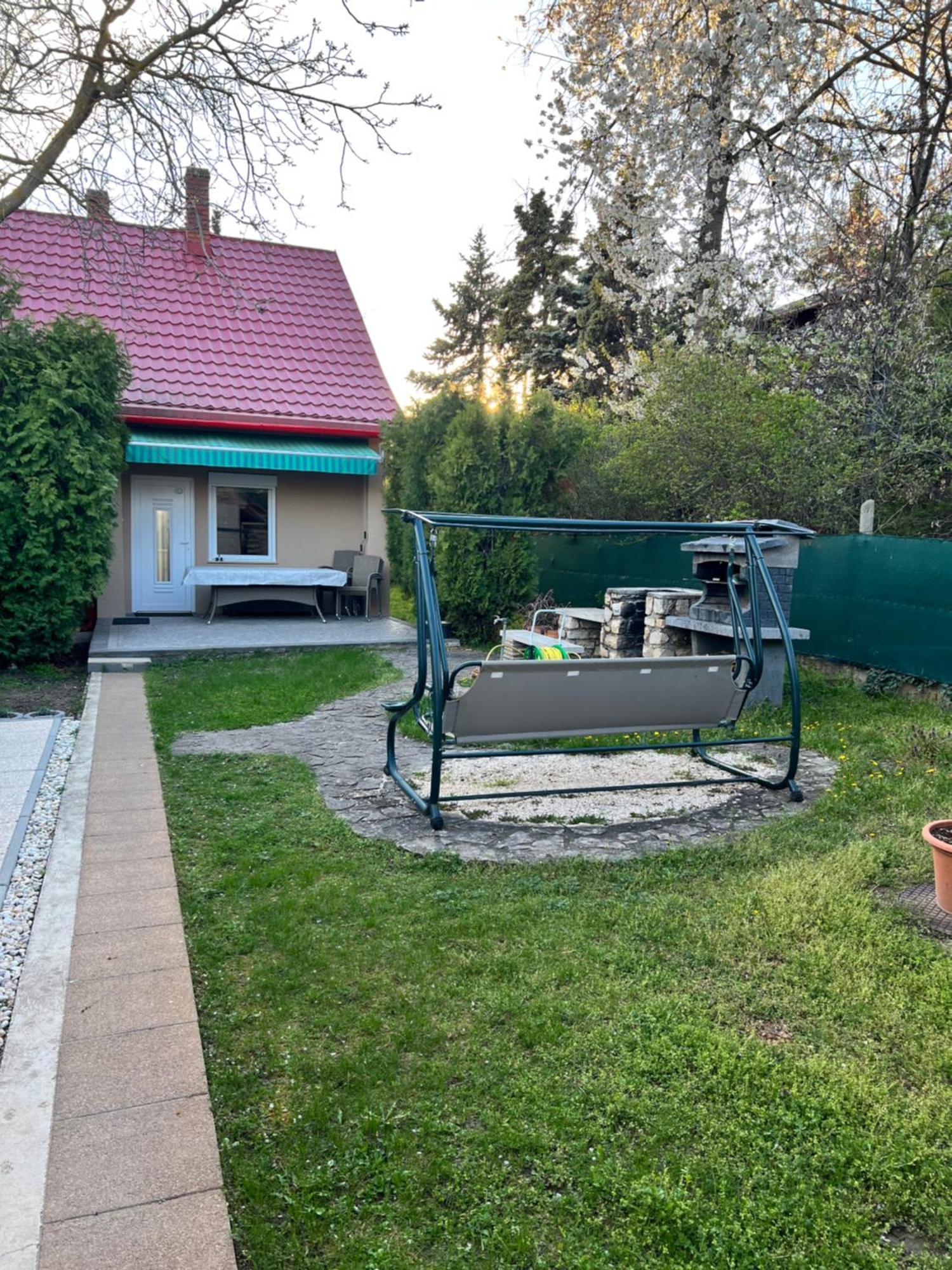 Pellegrini Apartman Balatonakali Exteriér fotografie